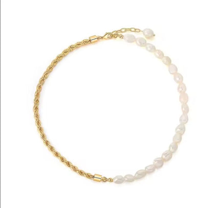 Collar CALYRA