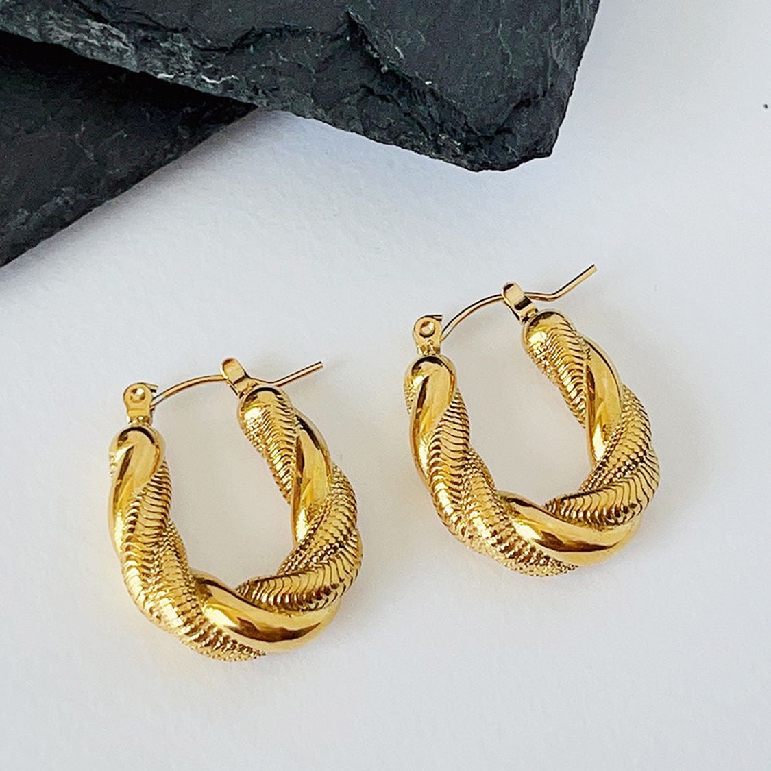 Aretes VOGA